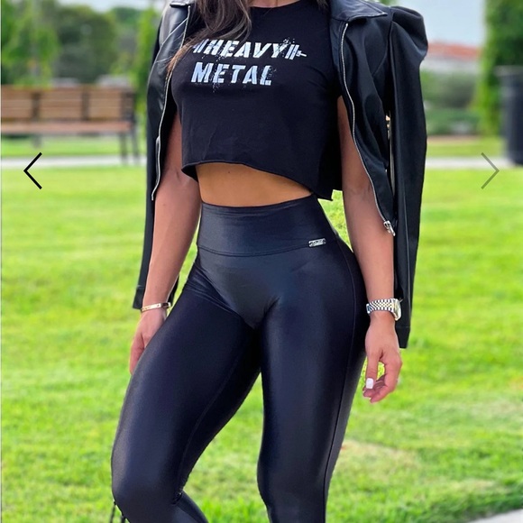 Bombshell Sportswear Gloss Leggings, Black - Picture 12 of 12